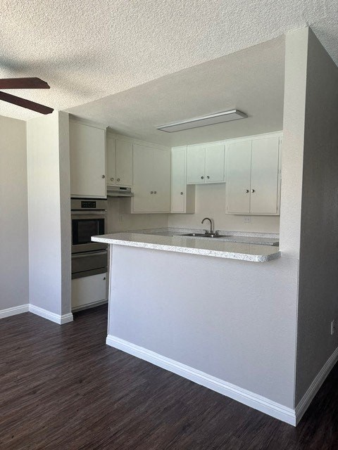 Floor plan for 2 beds, 1 bath, 1050 sqft